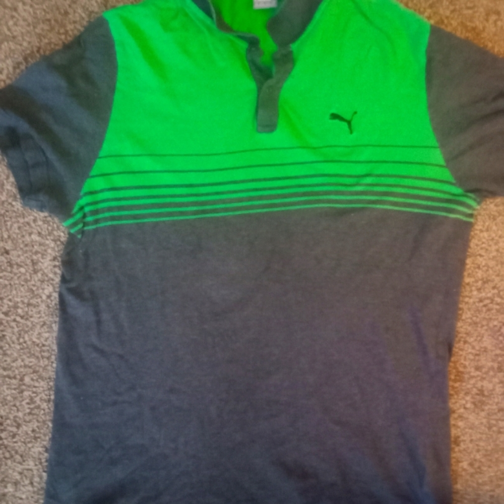 Men's collared shirt